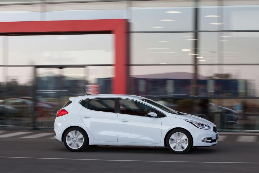  Kia cee&rsquo;d 2012 года  (фото 56 из 72)